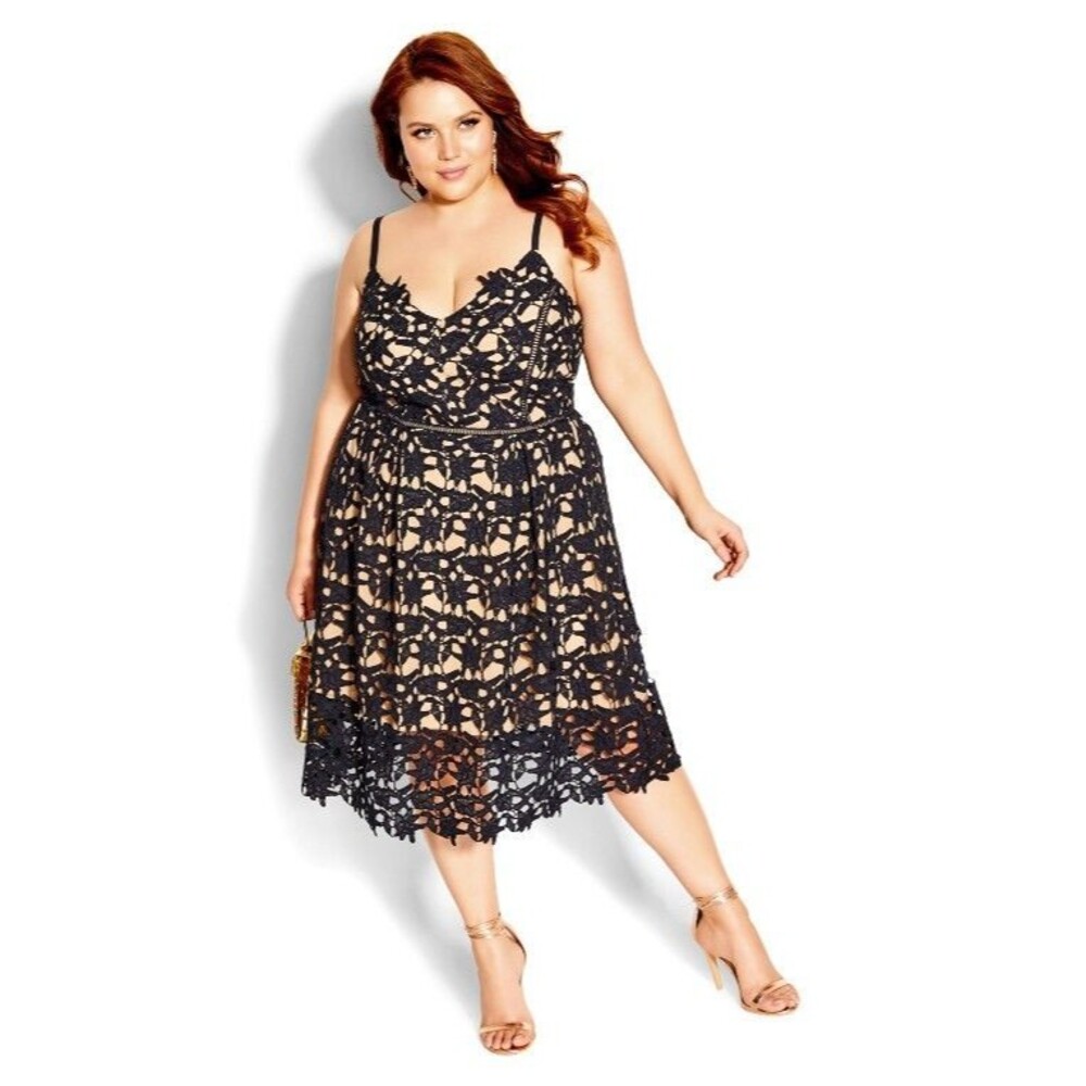 City Chic Women's NWT Plus Size Navy So Fancy Floral Lace Dress V Neck Size 18